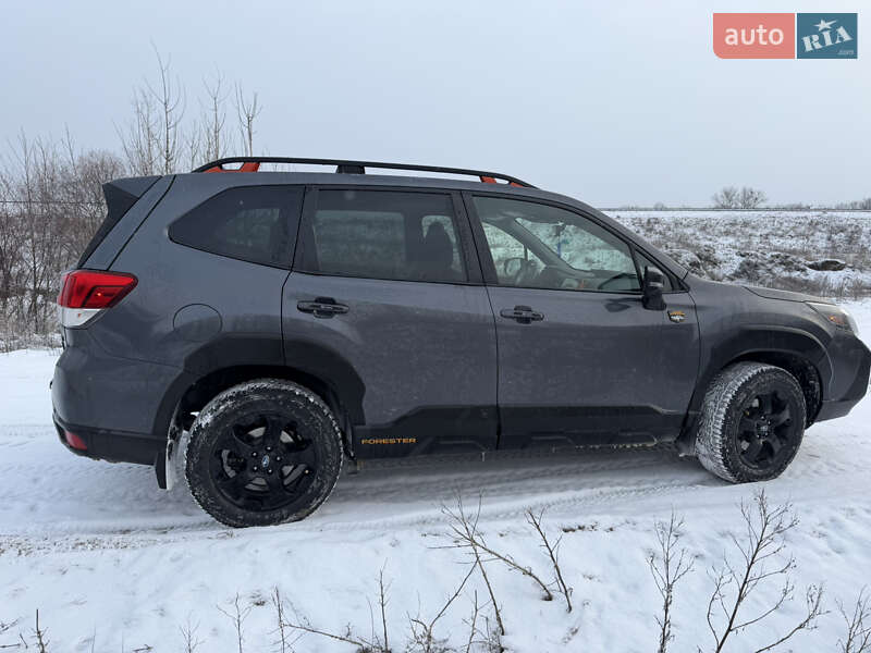 Внедорожник / Кроссовер Subaru Forester 2022 в Сумах