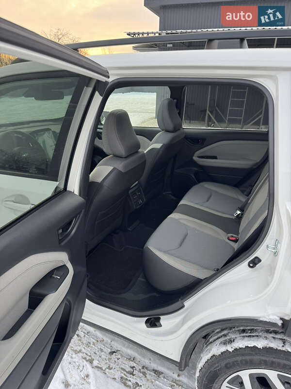 Внедорожник / Кроссовер Subaru Forester 2024 в Черкассах