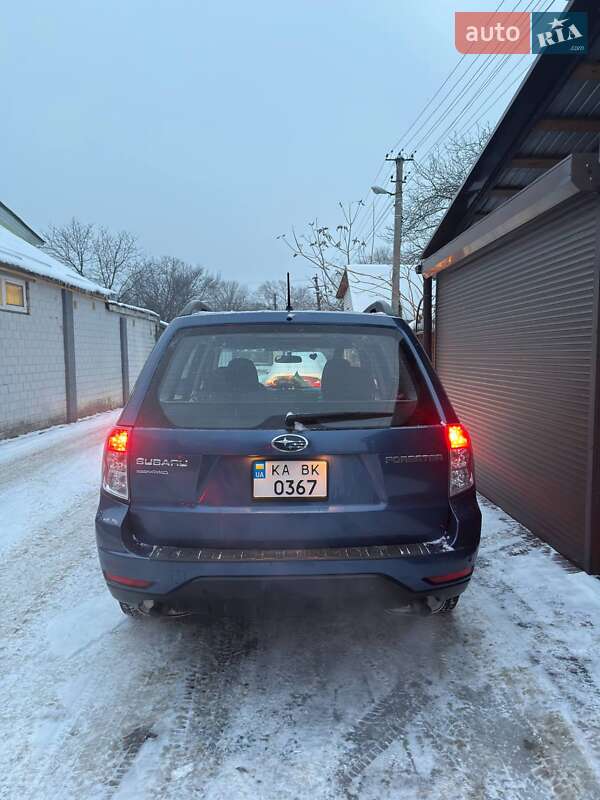 Внедорожник / Кроссовер Subaru Forester 2010 в Киеве