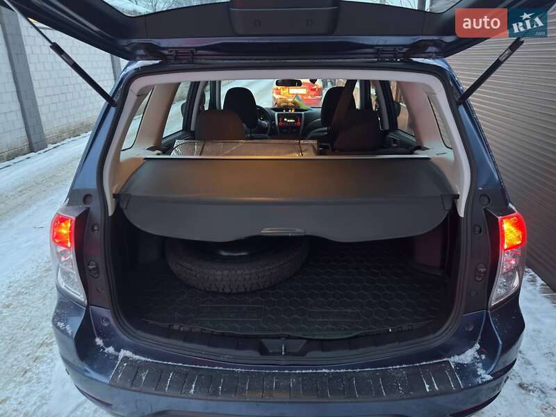 Внедорожник / Кроссовер Subaru Forester 2010 в Киеве