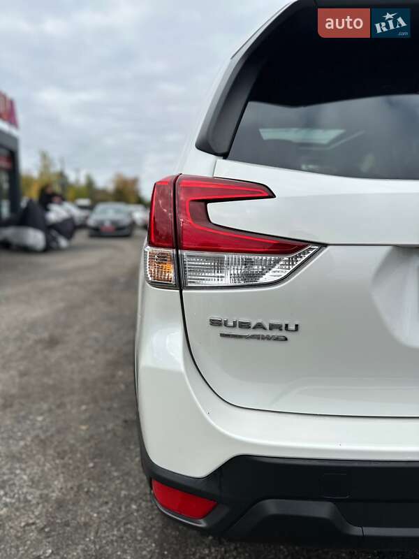 Внедорожник / Кроссовер Subaru Forester 2022 в Белогородке