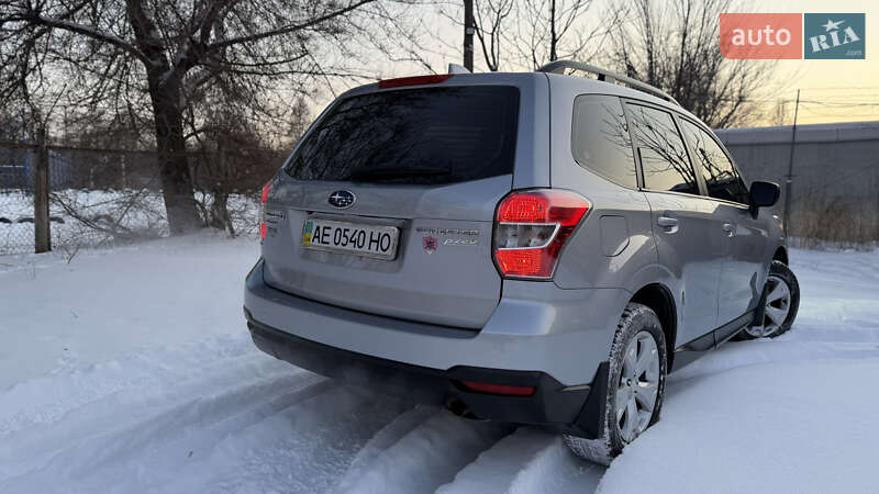 Внедорожник / Кроссовер Subaru Forester 2016 в Днепре