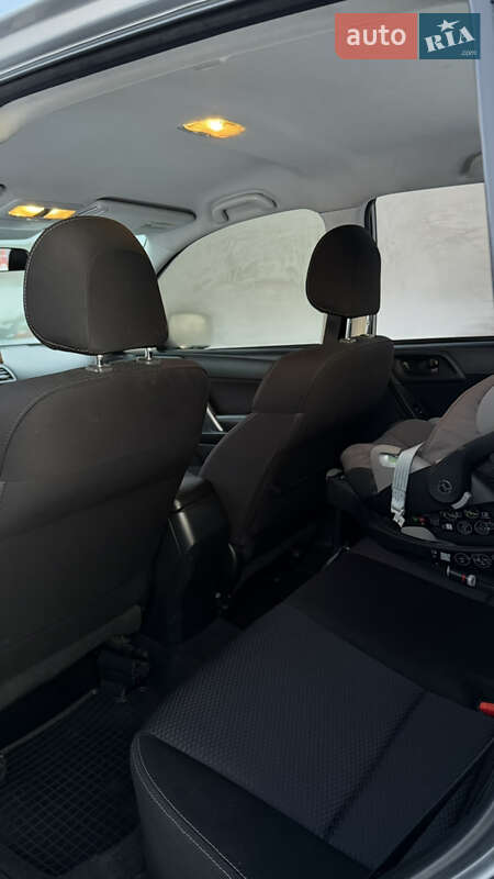 Внедорожник / Кроссовер Subaru Forester 2016 в Днепре