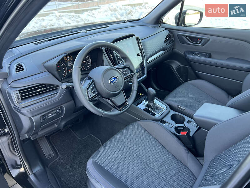 Внедорожник / Кроссовер Subaru Forester 2024 в Киеве