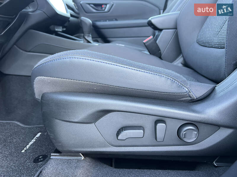 Внедорожник / Кроссовер Subaru Forester 2024 в Киеве