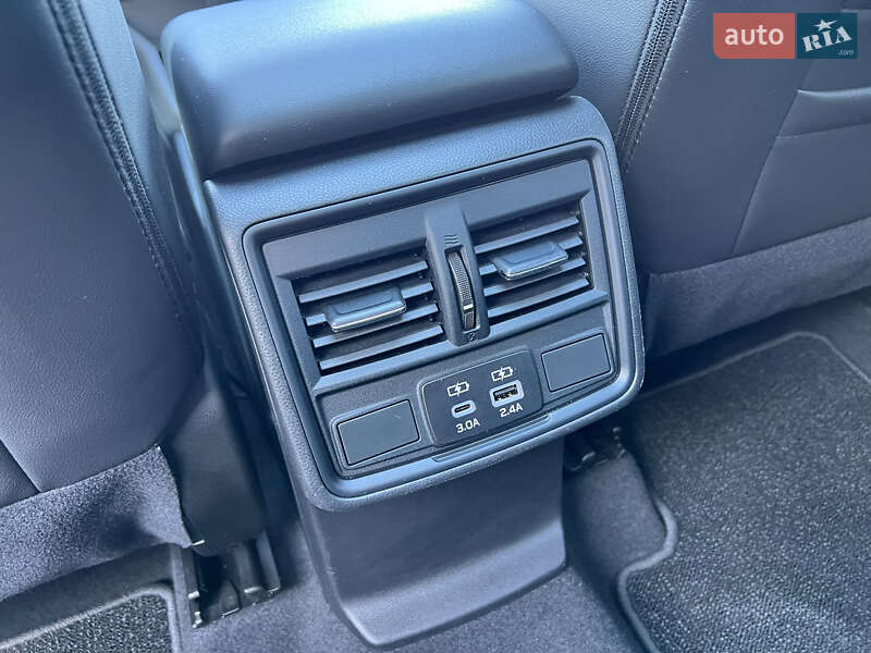 Внедорожник / Кроссовер Subaru Forester 2024 в Киеве