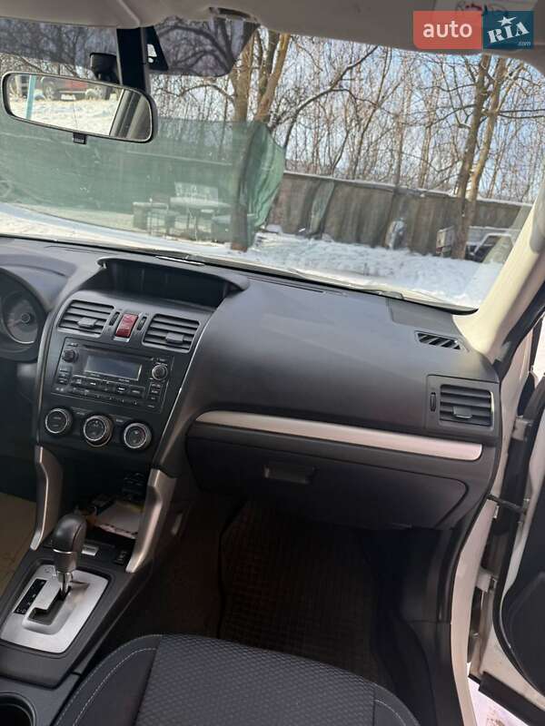 Внедорожник / Кроссовер Subaru Forester 2014 в Краматорске