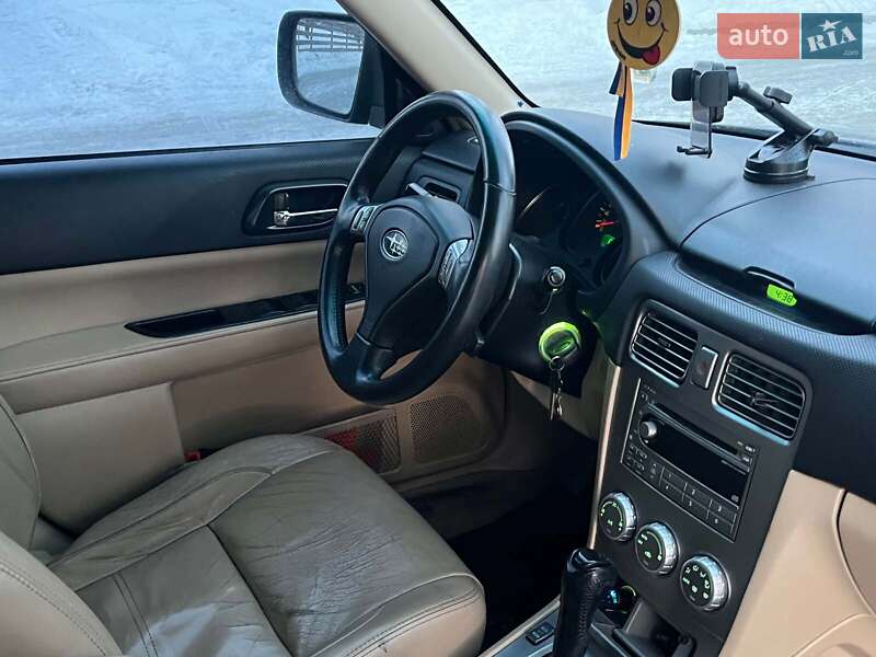 Позашляховик / Кросовер Subaru Forester 2006 в Києві