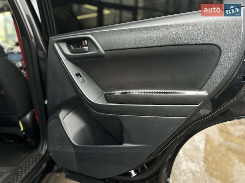 Внедорожник / Кроссовер Subaru Forester 2016 в Одессе