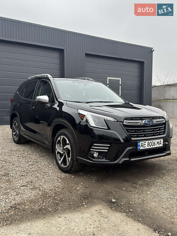 Внедорожник / Кроссовер Subaru Forester 2024 в Днепре