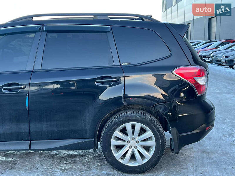 Позашляховик / Кросовер Subaru Forester 2016 в Львові