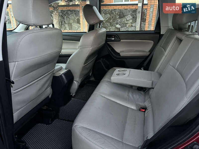 Внедорожник / Кроссовер Subaru Forester 2014 в Киеве