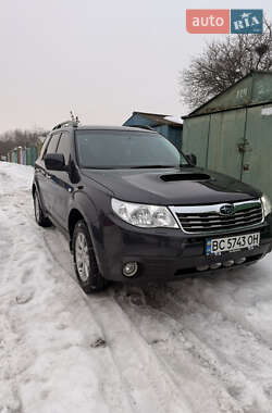 Внедорожник / Кроссовер Subaru Forester 2009 в Львове