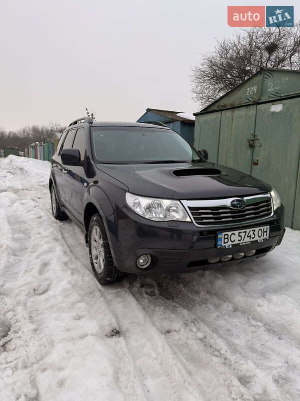 Внедорожник / Кроссовер Subaru Forester 2009 в Львове