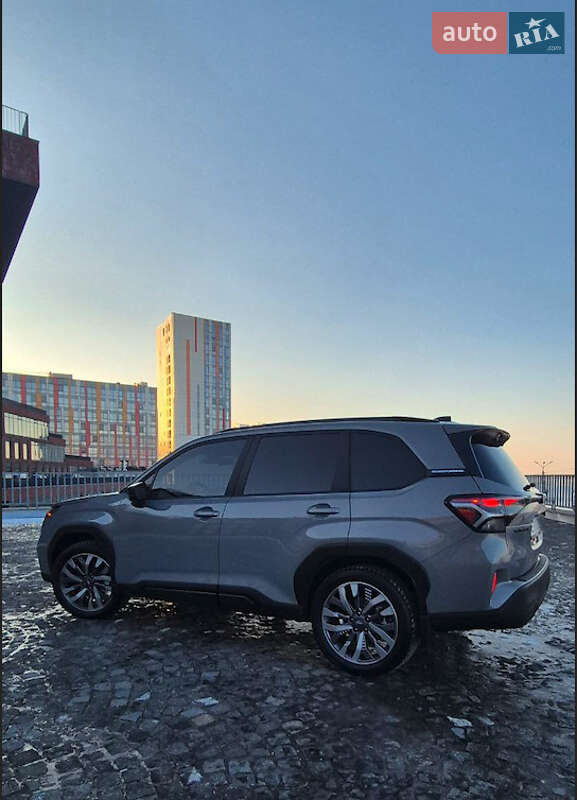 Внедорожник / Кроссовер Subaru Forester 2025 в Днепре