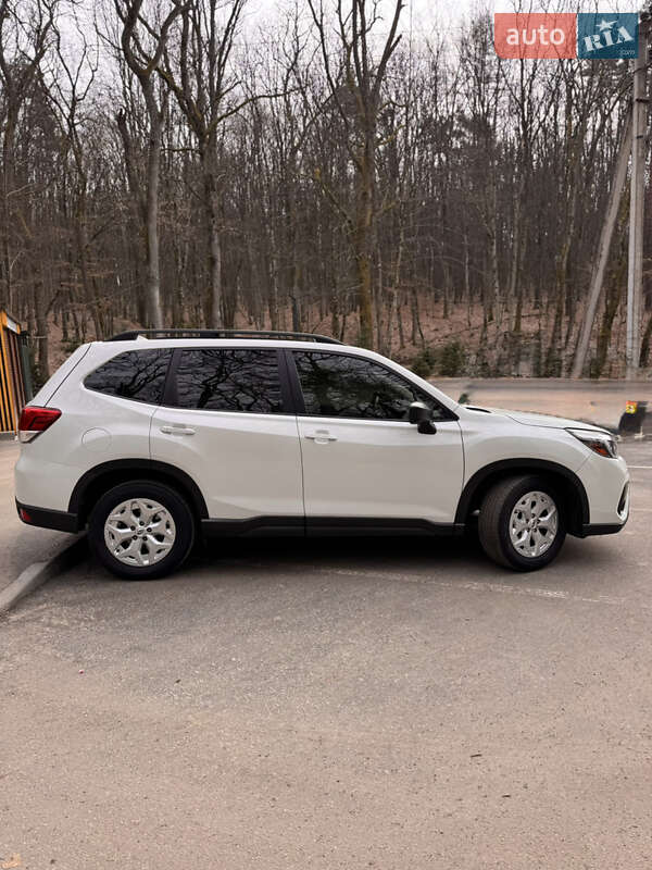 Позашляховик / Кросовер Subaru Forester 2018 в Ужгороді