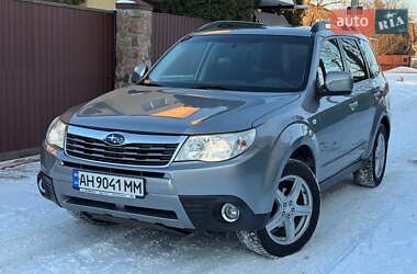 Позашляховик / Кросовер Subaru Forester 2010 в Києві
