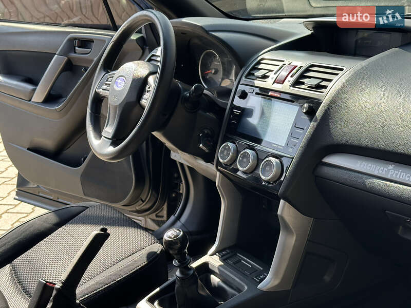 Внедорожник / Кроссовер Subaru Forester 2016 в Одессе