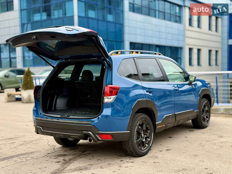 Внедорожник / Кроссовер Subaru Forester 2022 в Киеве