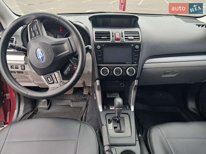 Позашляховик / Кросовер Subaru Forester 2015 в Сумах