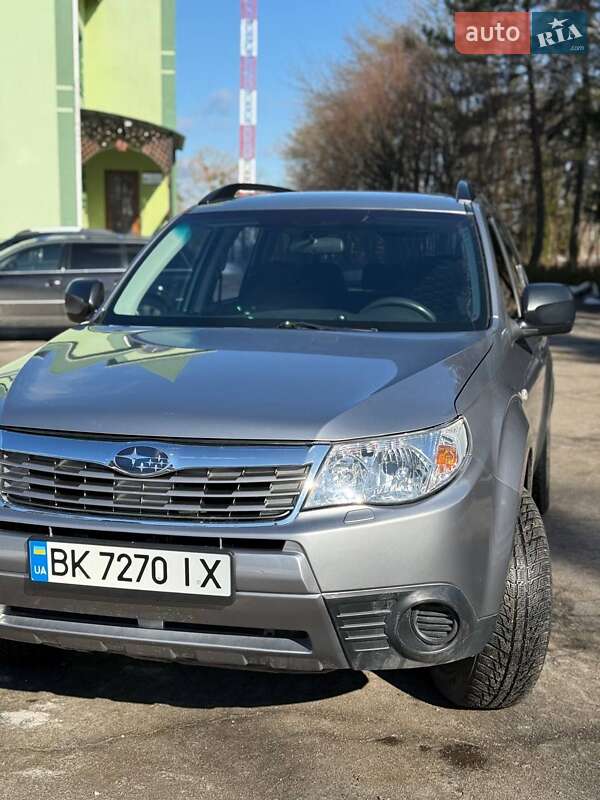 Позашляховик / Кросовер Subaru Forester 2008 в Дубровиці
