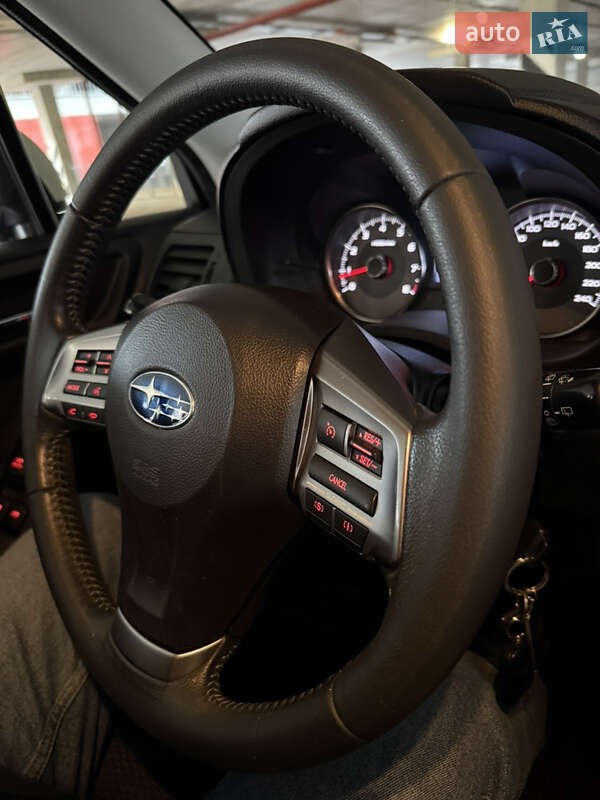Позашляховик / Кросовер Subaru Forester 2014 в Києві