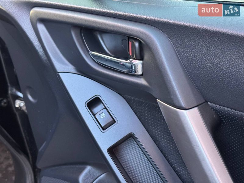 Внедорожник / Кроссовер Subaru Forester 2014 в Львове