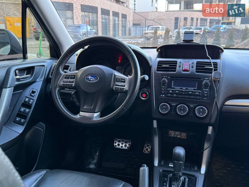 Внедорожник / Кроссовер Subaru Forester 2014 в Львове