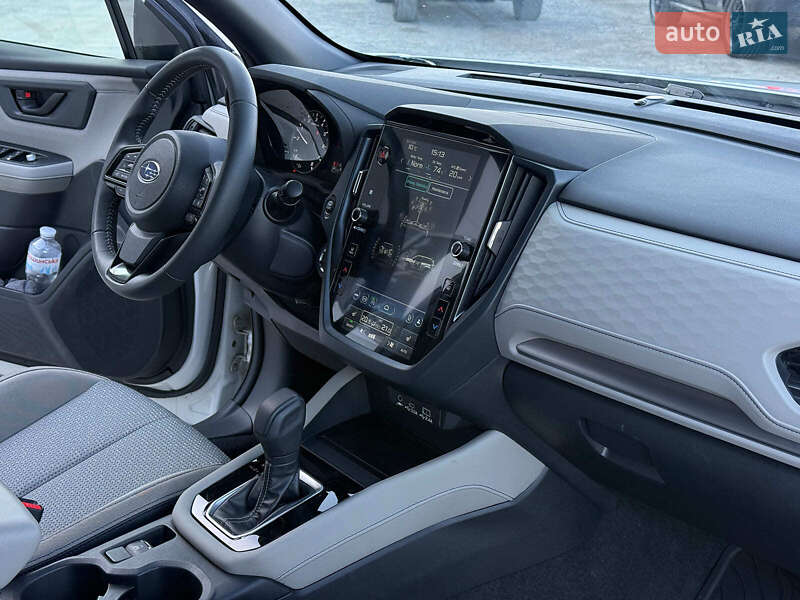 Позашляховик / Кросовер Subaru Forester 2024 в Львові