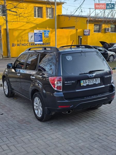 Внедорожник / Кроссовер Subaru Forester 2012 в Киеве