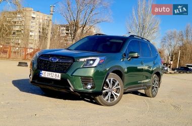 Внедорожник / Кроссовер Subaru Forester 2023 в Днепре