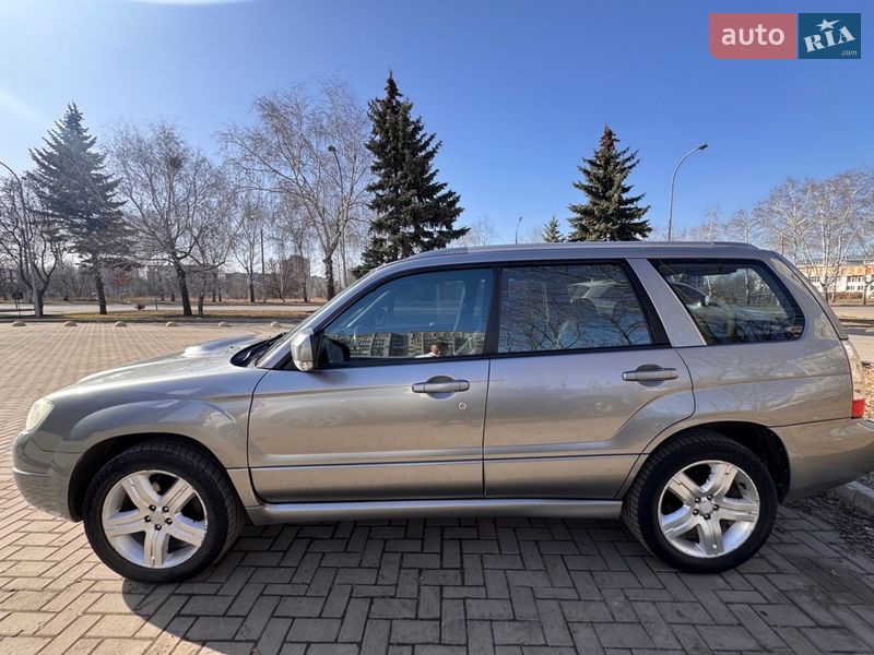 Внедорожник / Кроссовер Subaru Forester 2006 в Краматорске