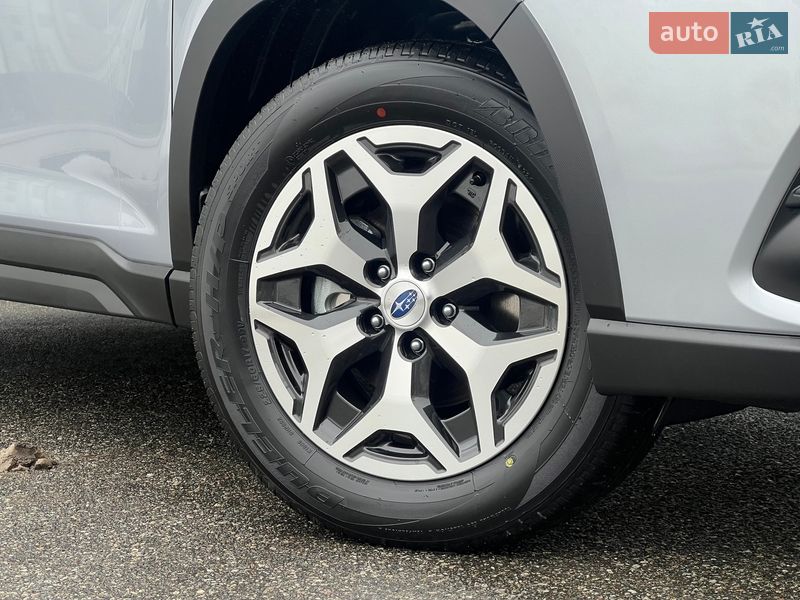 Внедорожник / Кроссовер Subaru Forester 2024 в Киеве