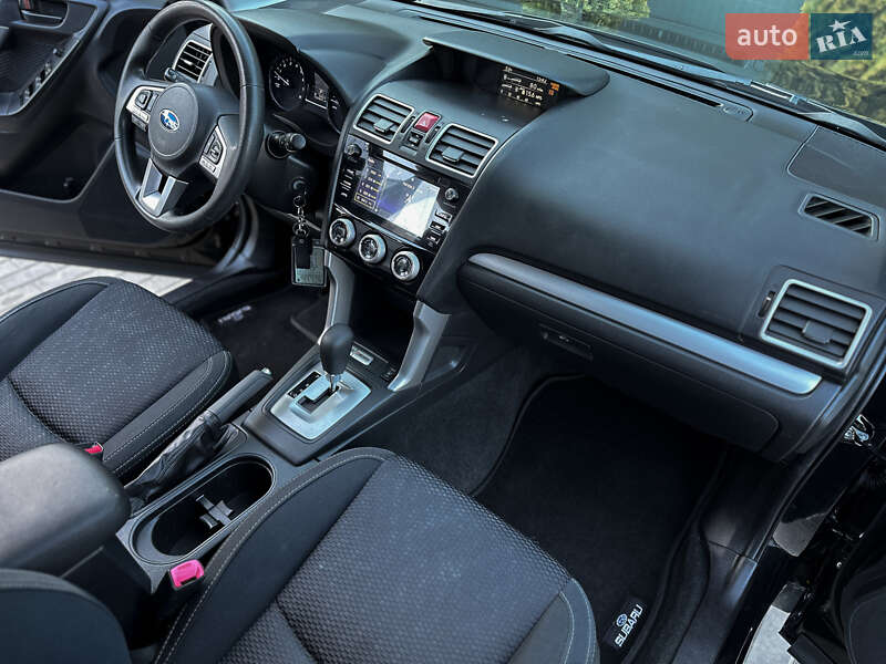 Внедорожник / Кроссовер Subaru Forester 2017 в Одессе