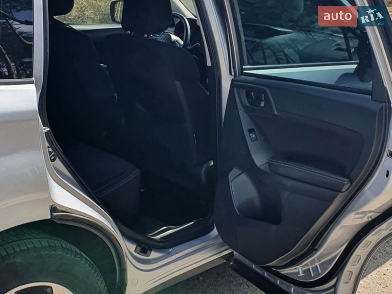 Позашляховик / Кросовер Subaru Forester 2016 в Ірпені фото 7 Позашляховик / Кросовер Subaru Forester 2016 в Ірпені