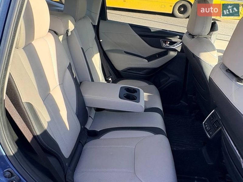 Позашляховик / Кросовер Subaru Forester 2018 в Дніпрі