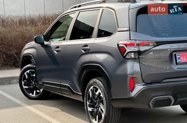 Внедорожник / Кроссовер Subaru Forester 2024 в Киеве