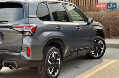Внедорожник / Кроссовер Subaru Forester 2024 в Киеве