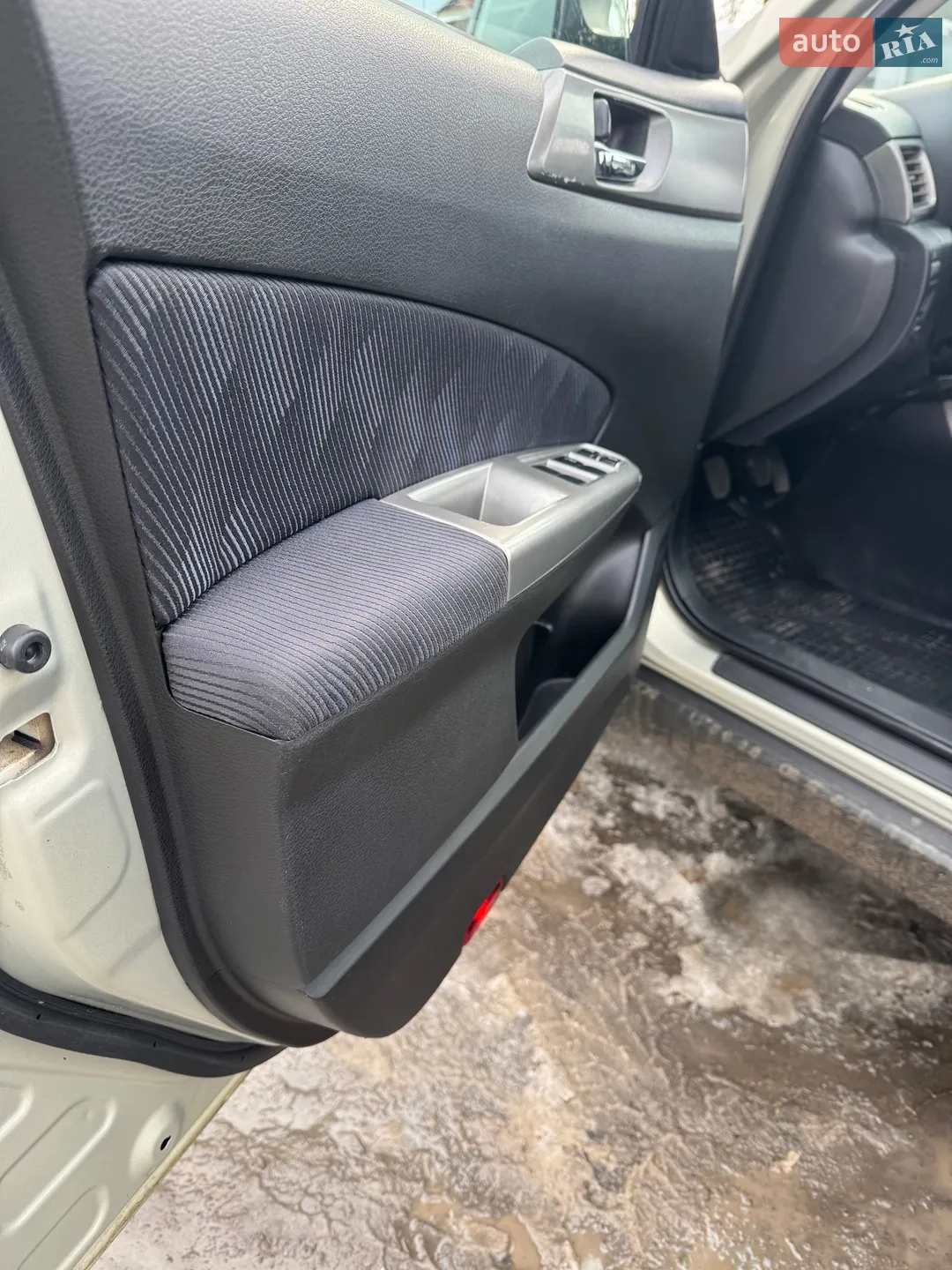 2010 Subaru Forester - мініатюра 10