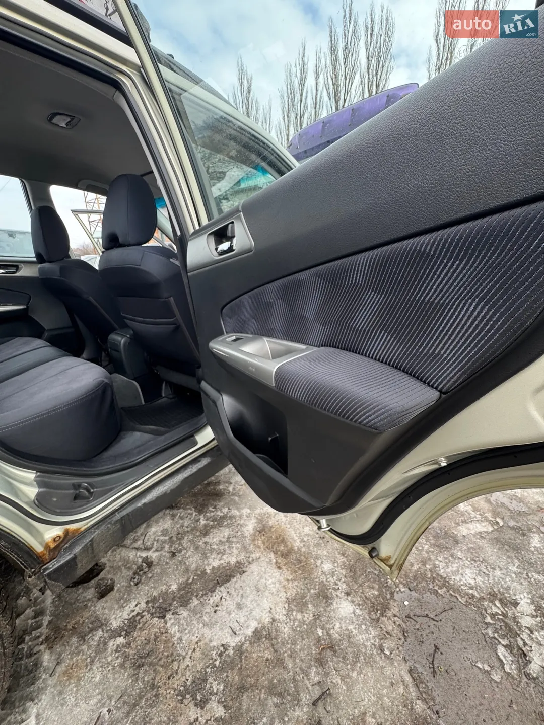 2010 Subaru Forester - мініатюра 16