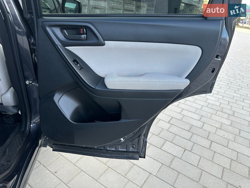 Внедорожник / Кроссовер Subaru Forester 2013 в Ивано-Франковске