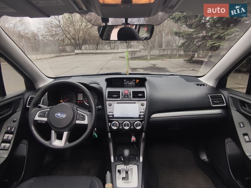 Внедорожник / Кроссовер Subaru Forester 2017 в Днепре