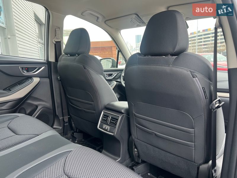 Позашляховик / Кросовер Subaru Forester 2024 в Києві