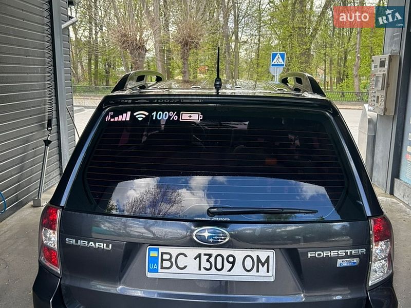 Внедорожник / Кроссовер Subaru Forester 2010 в Львове