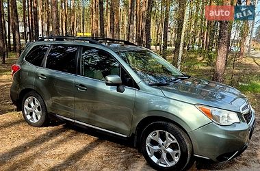 Позашляховик / Кросовер Subaru Forester 2015 в Києві