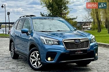 Позашляховик / Кросовер Subaru Forester 2019 в Києві