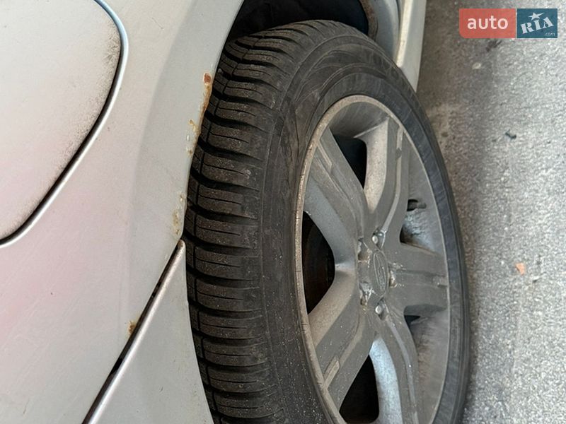 Внедорожник / Кроссовер Subaru Forester 2005 в Киеве