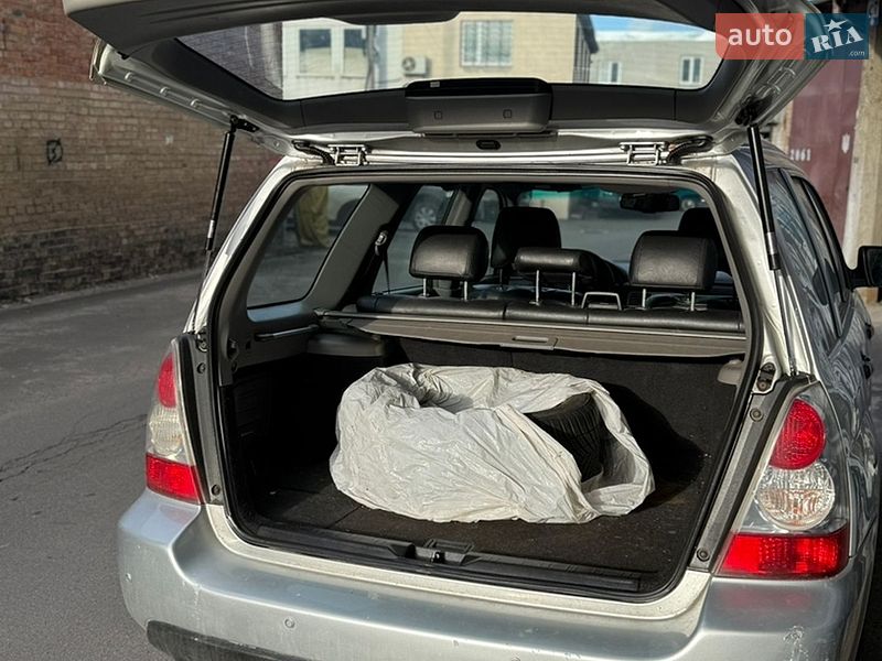 Внедорожник / Кроссовер Subaru Forester 2005 в Киеве
