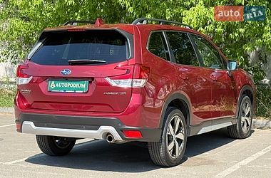 Внедорожник / Кроссовер Subaru Forester 2018 в Киеве
