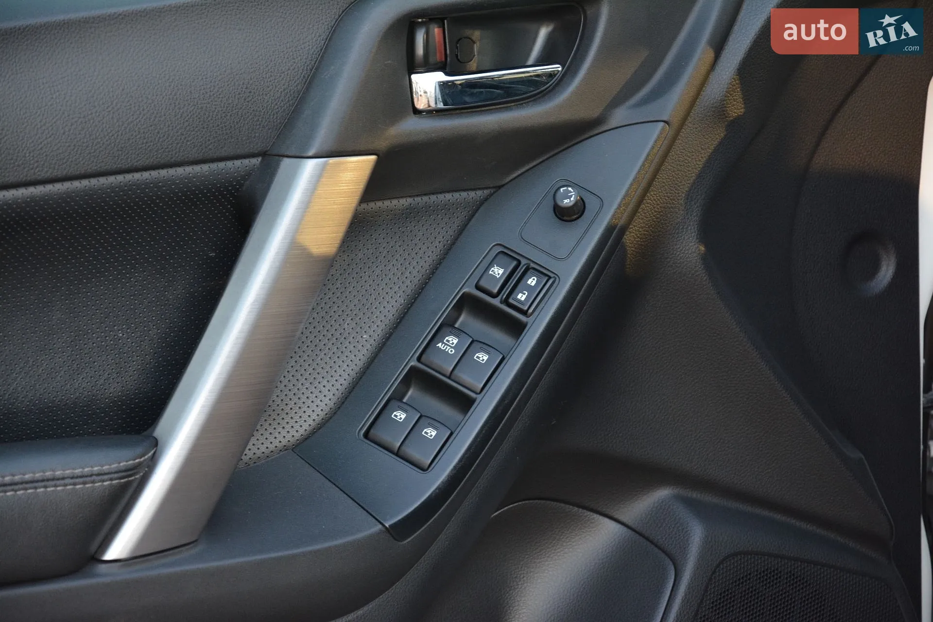 2014 Subaru Forester - мініатюра 15